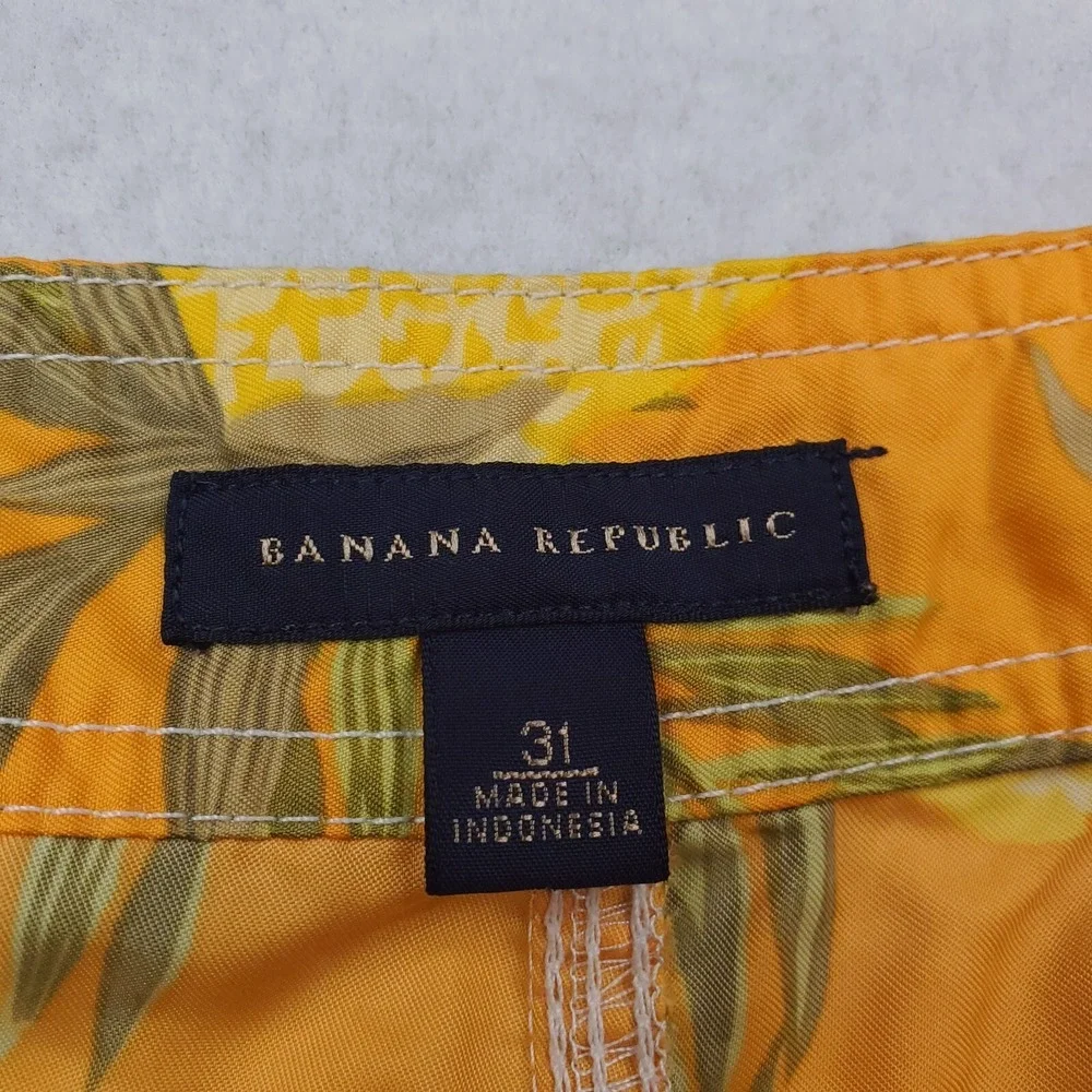 Banana Republic Shorts Mens 31 Yellow Orange Pineapple AOP VTG Boardshorts Trunk